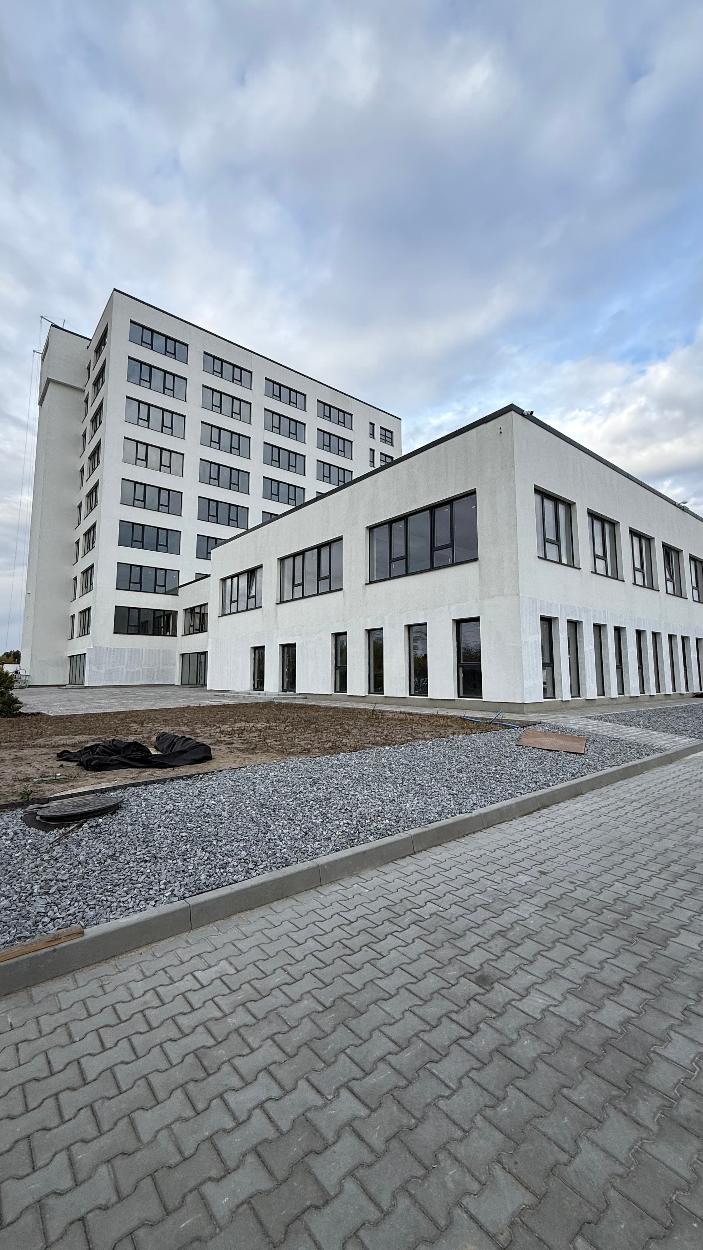 Оренда комерційних приміщень на вул. Шевченка, 320
