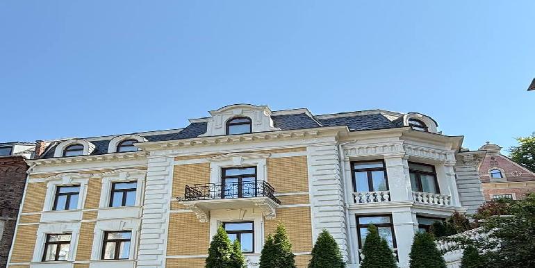 Зняти окрему будівлю, Львів, Галицький район, Паркова вул., 18000 usd, 730 кв.м Зняти окрему будівлю, Львів, Галицький район, Паркова вул., 18000 usd, 730 кв.м